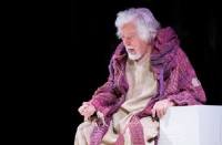 Edipo:  I due drammi di Sofocle al teatro della Toscana. Edipo a Colono più convincente.